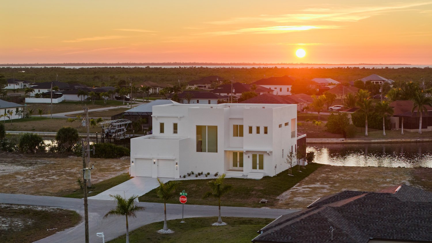 Lattitude 48 property image