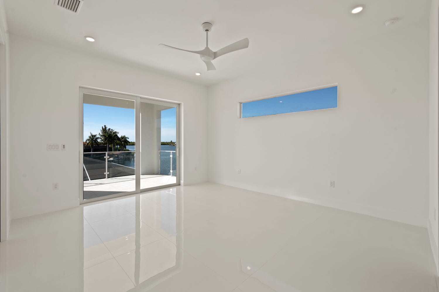 Lattitude 48 property image