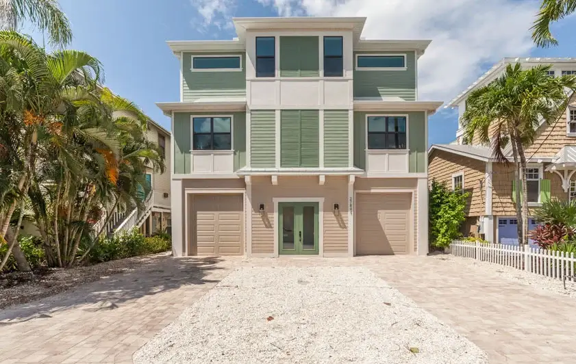 Lehigh Acres Featured Custom Home Builds